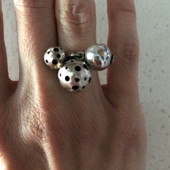 Elizabeth Garvin sterling silver ball ring size 4 - Picture 2 of 2